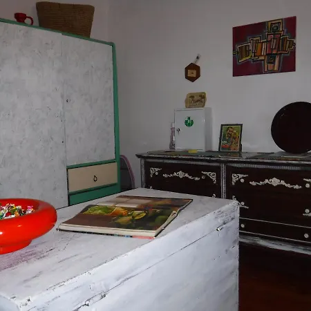 Kır Evi Stasion Di Pueste Nogaredo